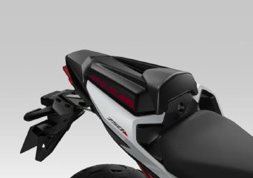 2025 Honda CB750 Hornet seat cowl red