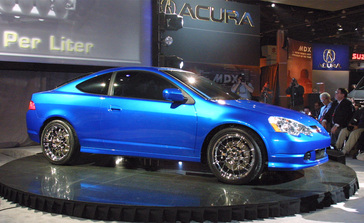ACURA RS-X PROTOTYPE WORLD DEBUT -- DETROIT -- January 8, 2001 - Acura took the wraps off of the RS-X prototype during the car's world debut at the North American International show today. The RS-X prototype offers a first glimpse of the technology and styling direction for an all-new Acura production vehicle that will be introduced later this year.