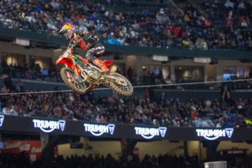 Jett Lawrence Earns His First Win of the Season, at Anaheim 2 SX