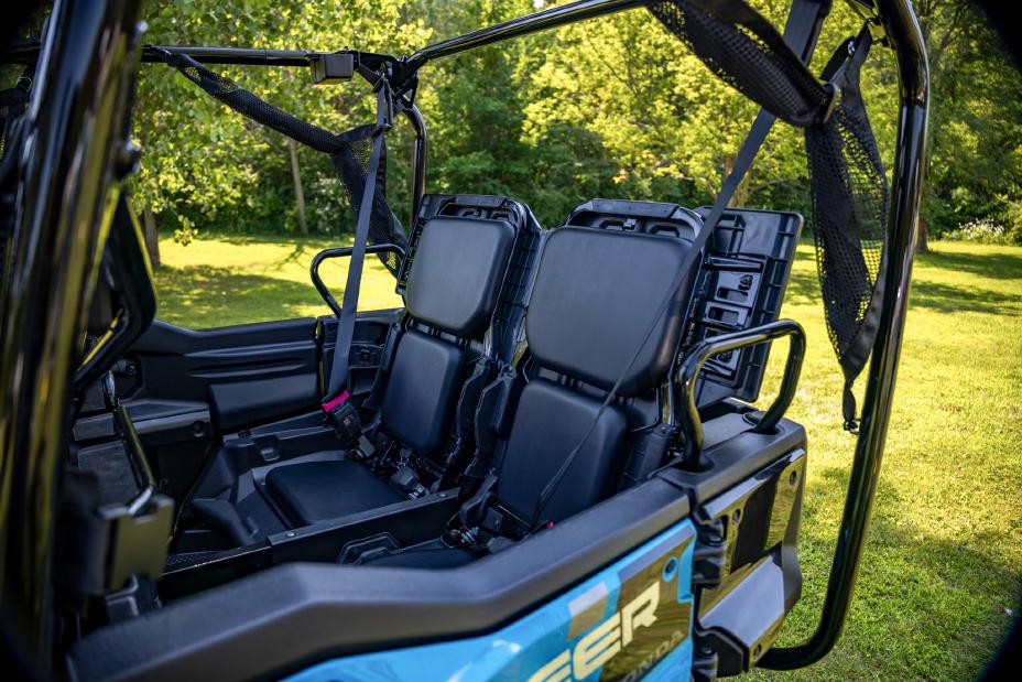 2025-honda-pioneer-1000-5-deluxe