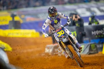 Hunter Lawrence scores his first AMA Supercross premier-class win in Arlington