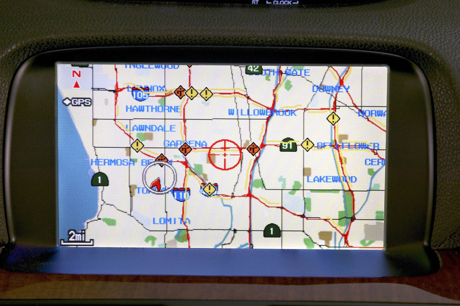 Acura RL Debuts AcuraLink™ Satellite Communication System with Industry