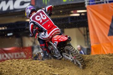 Honda HRC Progressive Controls SMX Playoffs After St. Louis Sweep