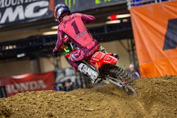 Honda HRC Progressive Controls SMX Playoffs After St. Louis Sweep