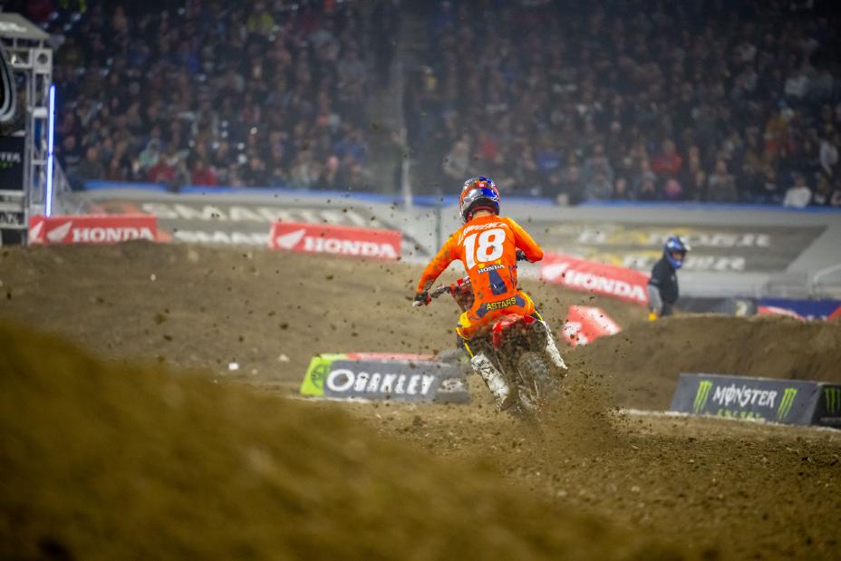 Lawrence Extends 250SX East Points Lead with Detroit Win