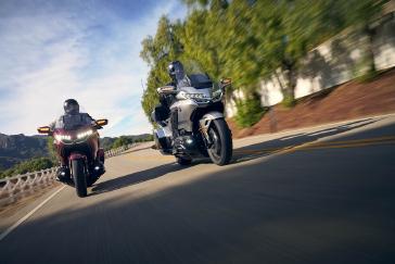 25 Honda Gold Wing Family Action