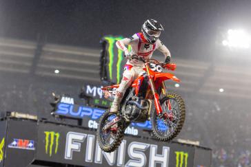 Jett Lawrence Earns His First Win of the Season, at Anaheim 2 SX