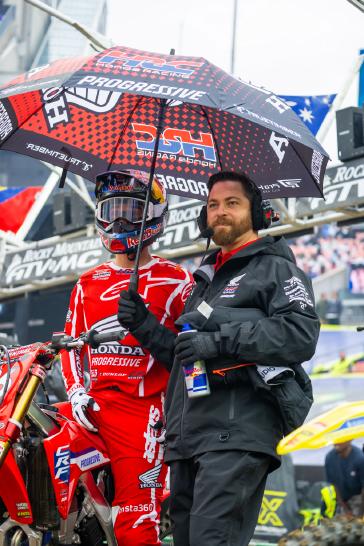 Hunter Lawrence Retains Championship Lead Following Challenging Cleveland Triple Crown Supercross