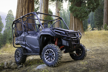 2017 Honda Pioneer 1000-5 LE