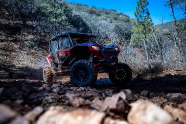 2022 Honda Talon 1000X-4FOXLiveValve action