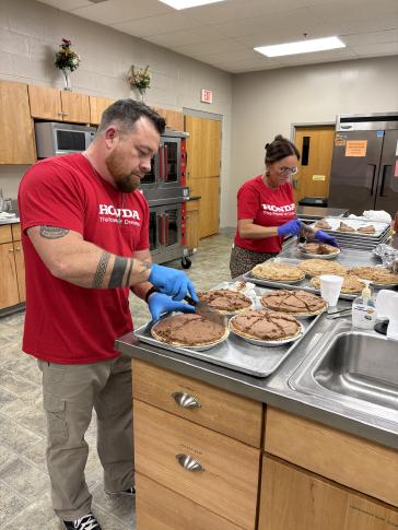 Honda associates volunteer to give back and support the communities they call home.