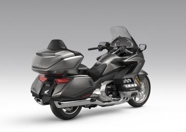 2027 Honda Gold Wing Tour Automatic DCT Gray Metallic