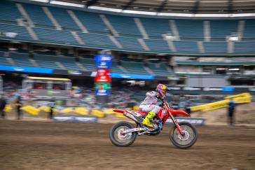 Jett Lawrence Earns His First Win of the Season, at Anaheim 2 SX