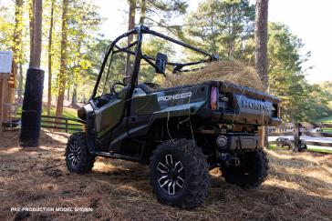 2025 Honda Pioneer 1000 Trail