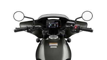 2025 Honda Rebel 1100 T cockpit