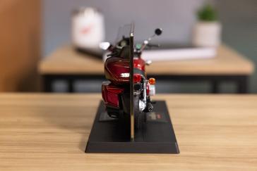 25 Honda Gold Wing Tabletop Model