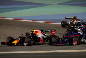 Pierre Gasly (left) and Alex Albon (right) battle for position Sunday in Bahrain