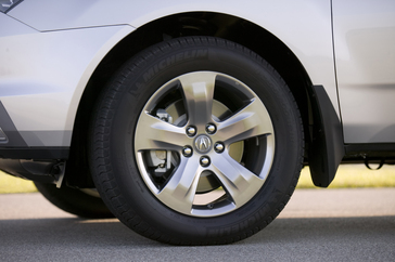 2008 Acura MDX.