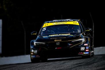 #5: KMW Motorsports With TMR Engineering, Honda Civic FL5 TCR, TCR: Tim Lewis, Rocco Pasquarella