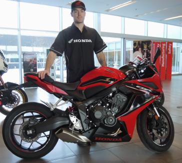 Le champion Canadien de Superbike Ben Young rejoint Honda Canada pour la campagne nationale de course 2025
