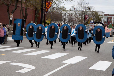 On Oct. 23, 2011, Honda hosted a surprise parade in Saco, Maine, to celebrate Joe LoCicero's amazing accomplishment of hitting one million miles on his 1990 Honda Accord. The parade interrupted a brief press conference where Joe was scheduled to receive an oversized key to a new 2012 Honda Accord from Ms. Maine, Ashley Marble
.

The city of Saco was the venue for a one-block-long celebratory "Million Mile Joe" parade that featured:

-giant odometer float powered by six people spinning life-sized hamster wheels;
-airplane banner congratulating Joe;
-Biddeford High School student-made floats;
-Westbrook High School marching band and color guard;
-Saco Middle School Marching Band;
-Shoestring Theater stilt walkers; and
-over-the-top costumed characters.

While the typical driver clocks about 14,000 miles per year, Joe does that in about three months. Joe's 1990 Honda Accord has taken him one million miles over the past 15 years, a feat that speaks to the reliability of his Honda as well as the dedication of its driver to reach this unique milestone. As Joe approached the one-million-mile mark, Honda fans have been following his journey on www.millionmilejoe.com.