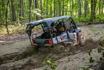 2025 Honda Pioneer 1000-5 Deluxe