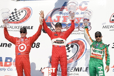 31 May - 1 June 2008, West Allis, Wisconsin, USA. Dixon, Briscoe and Kanaan on the podium. ©2008, Michael L. Levitt, USA. LAT Photographic.