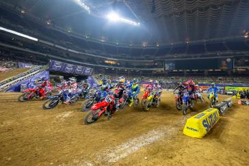 Honda HRC Progressive Controls SMX Playoffs After St. Louis Sweep