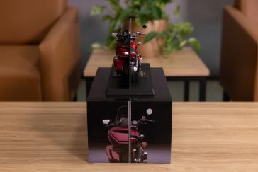 25 Honda Gold Wing Tabletop Model