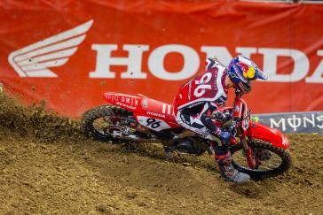 Honda HRC Progressive Controls SMX Playoffs After St. Louis Sweep